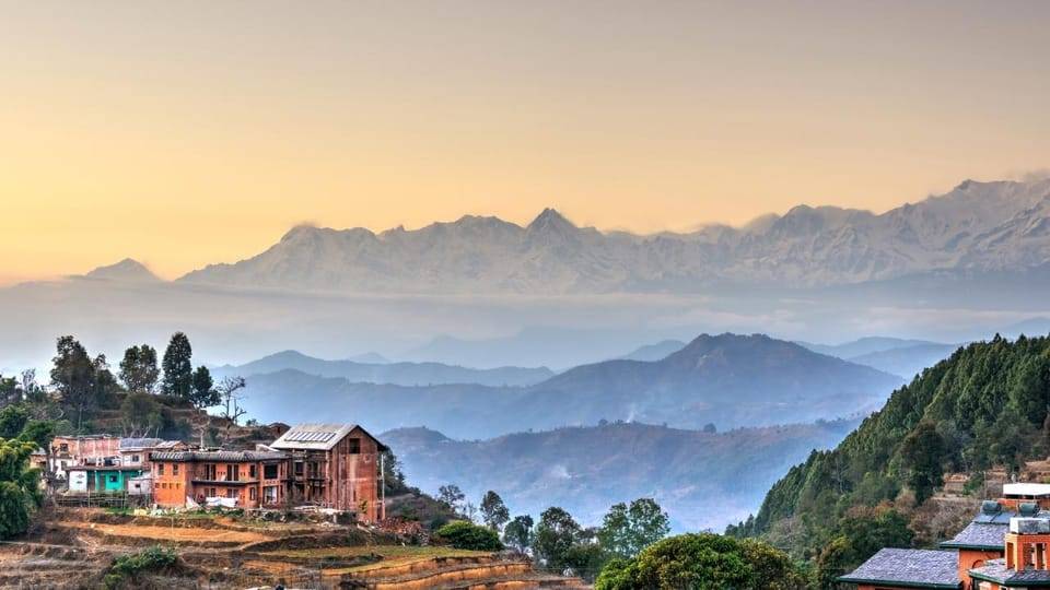 Kathmandu: Bandipur 2-Day Tour with Guesthouse Stay