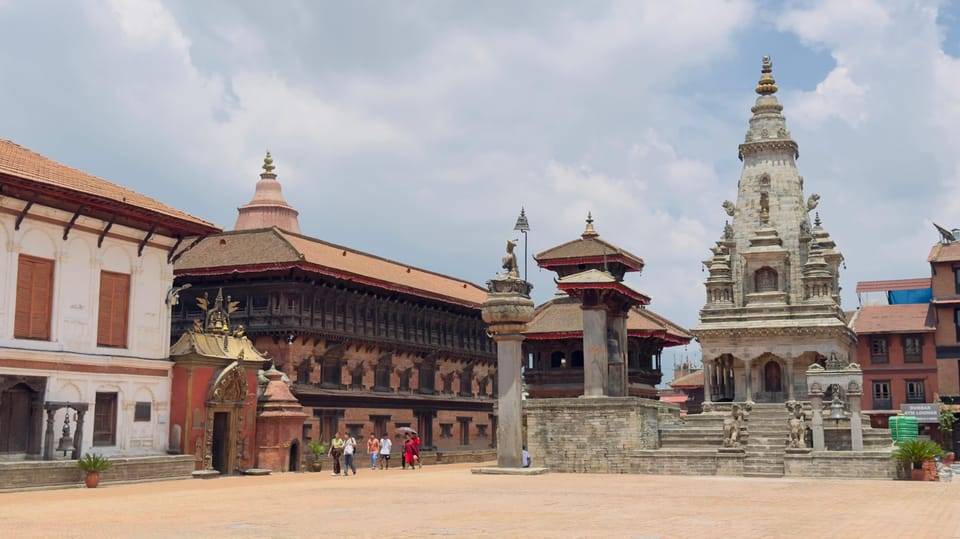 Kathmandu: Full Day 7 UNESCO Tour with guide and Lunch.