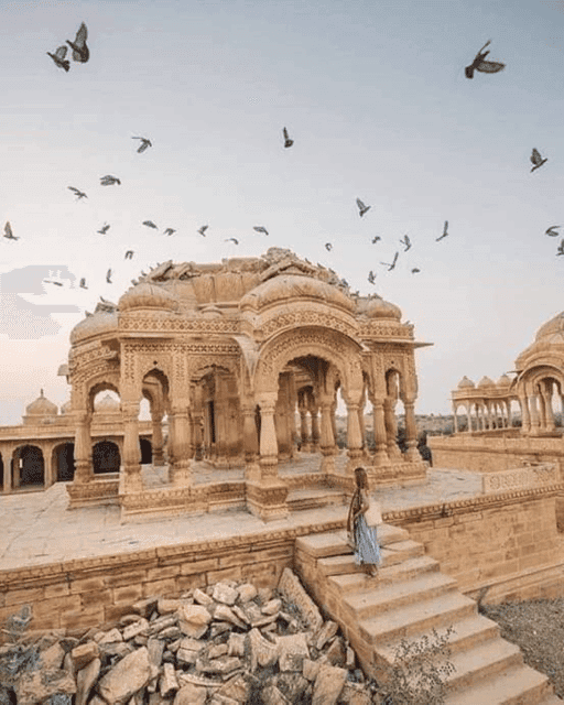 From Delhi: 2 Days Jaipur Sightseeing Tour By Car