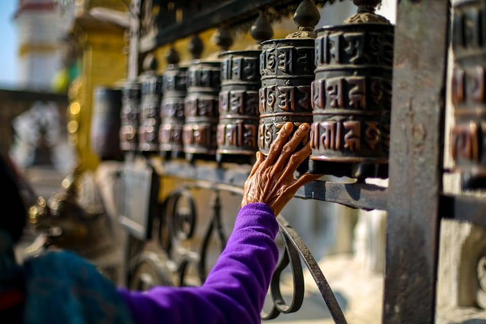 Kathmandu: Sacred Stupas Tour with Meditation