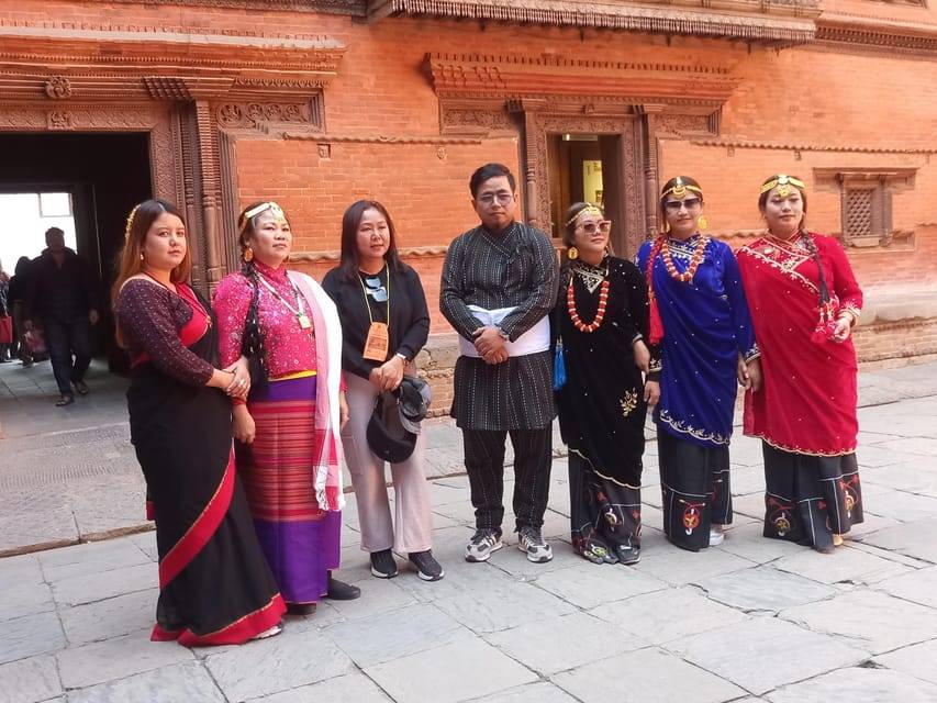 Kathmandu: Heritage Tour with Nepali Ethnic Dress Photoshoot