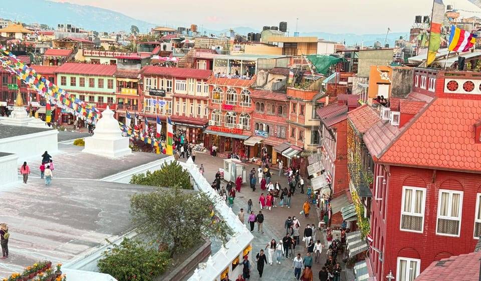 Kathmandu: Bouddhanath Stupa Tour with Dinner