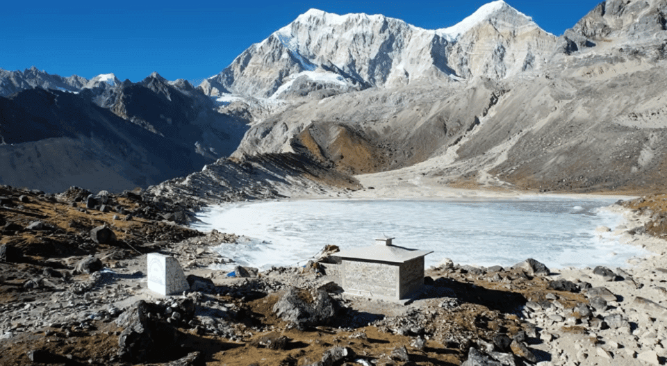 Kathmandu: Dudhkunda Lake 10-Day Trek with Guide