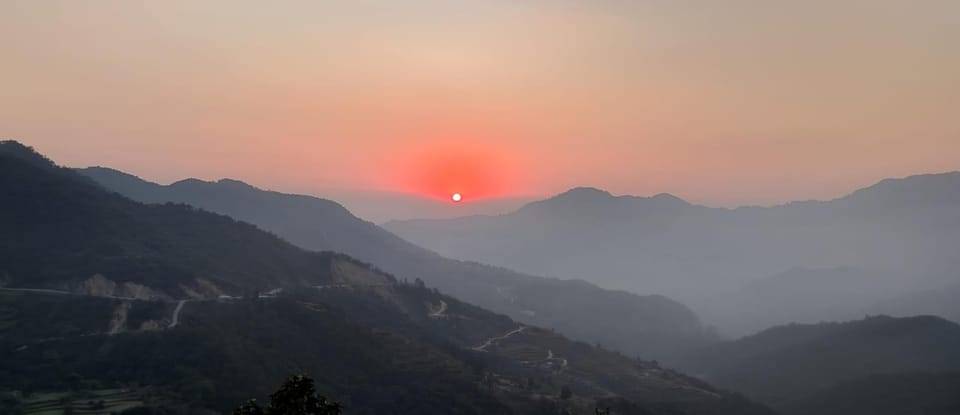 Nagarkot Sunrise: Hike, Newari Lunch & Spa Massage