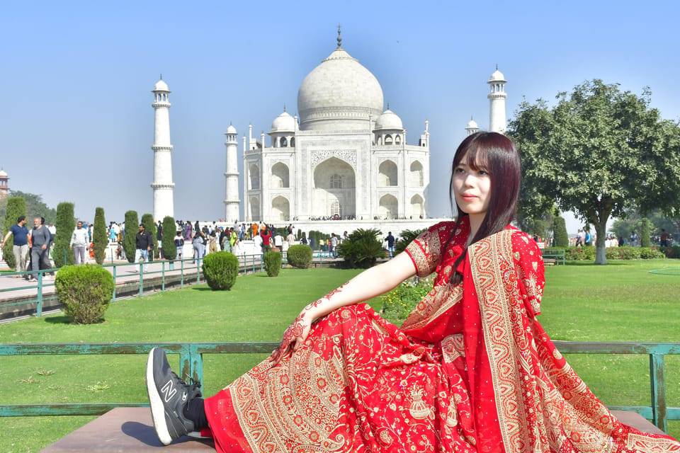 Taj Mahal Express Entry Tickets with Professional Tour Guide