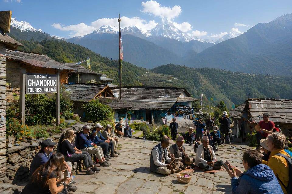 Pokhara: Easy Full Day Ghandruk Village Private Tour
