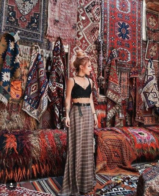 Delhi: Custom Shopping Tour With Private Female Guide