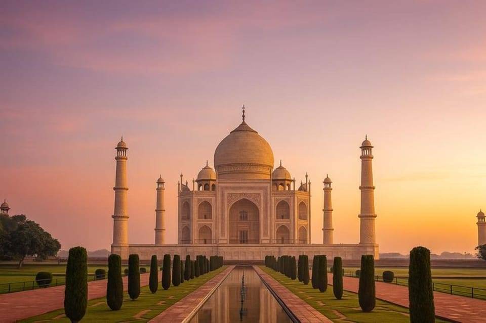 From Delhi: Tajmahal & Agra Day Tour With Priority Entry