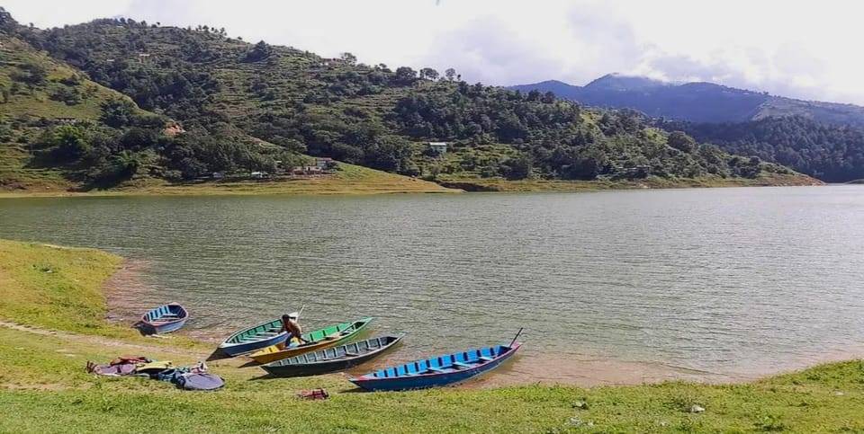 Kathmandu: Kulekhani and Chitlang Day Motorbike Tour
