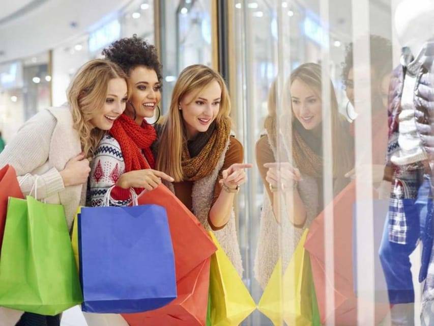 Private Delhi Styling & Shopping with Local Expert