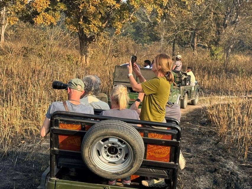 Kathmandu: 3-Day Chitwan Safari Tour with Hotel Transfers