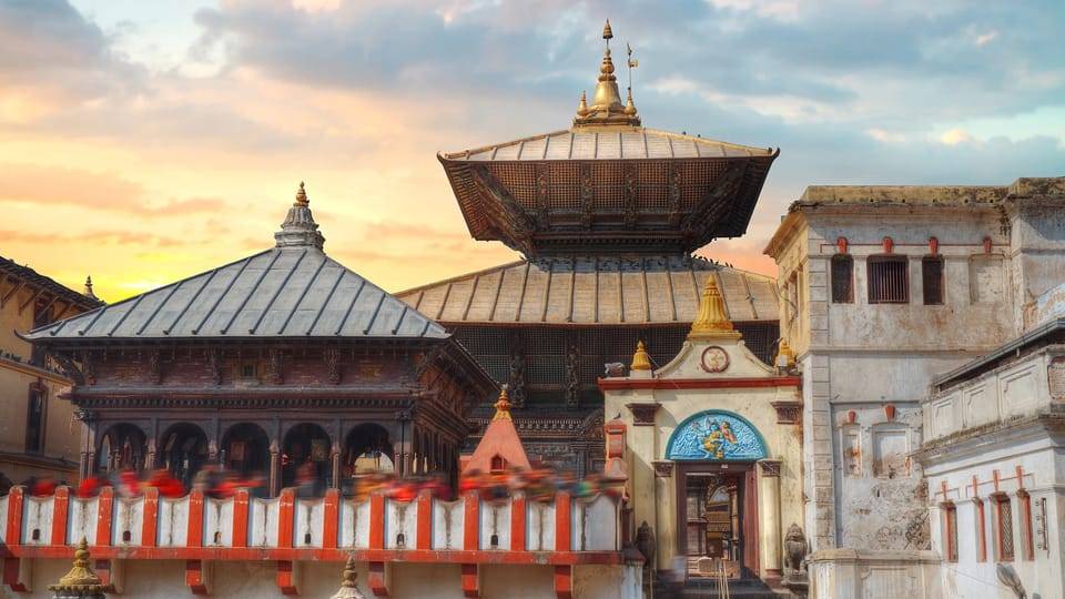 Kathmandu: 7 UNESCO Sites Tour with Lunch & Entry