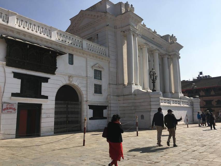 Kathmandu: Guided Walking Tour of Thamel Neighborhood