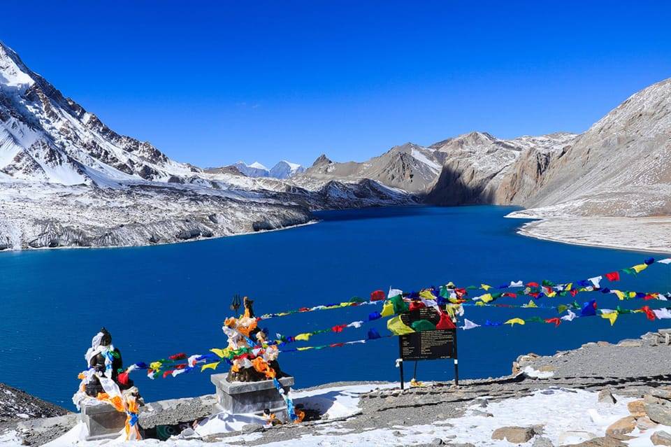 Kathmandu: 10-Day Annapurna Circuit Guided Trek via Tilicho