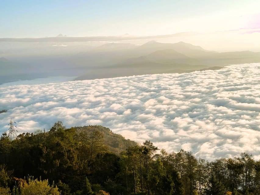 Kathmandu: Nagarkot Sunrise & Hiking to Changunarayan