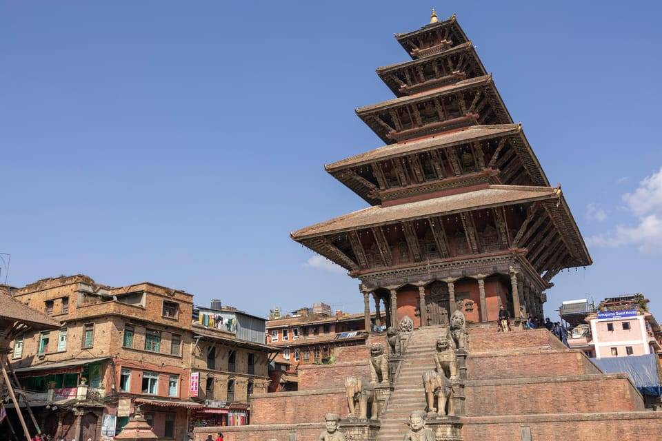 Kathmandu: Nagarkot, Bhaktapur, Doleswor & Sanga Statue Tour