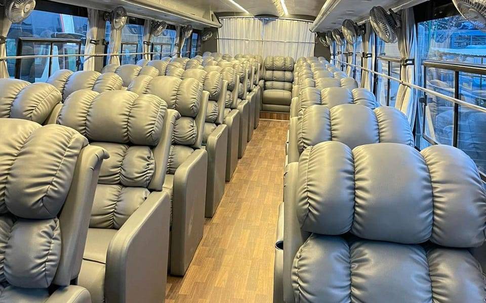 Kathmandu: luxury Tourist Bus Ticket to Pokhara