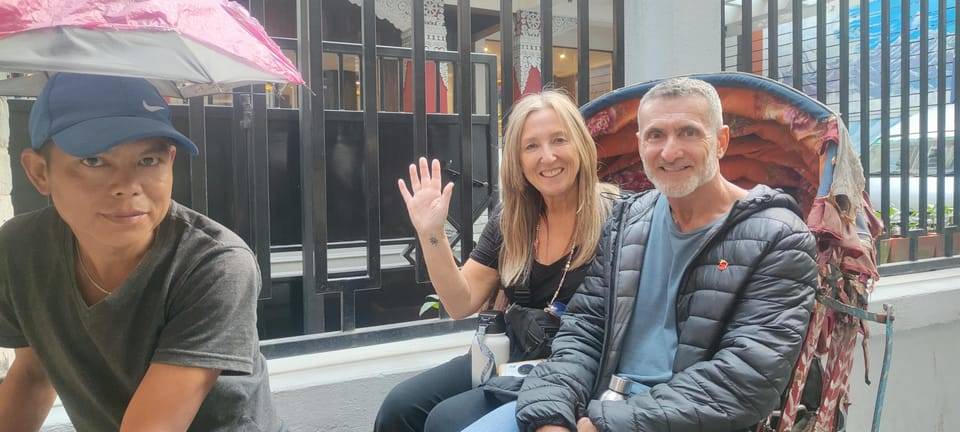 Kathmandu : Thamel and Newroad Rickshaw Tour With Guide