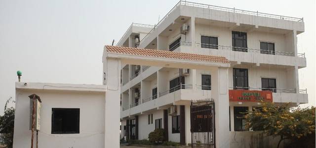 Hotel Peace Zone — hotel in Lumbini