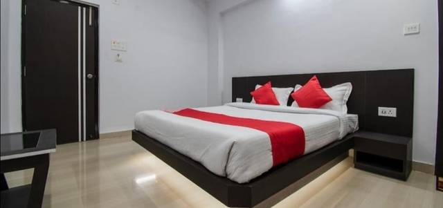 Punjabi Dhaba Lodge & Restaurant — hotel in Lumbini
