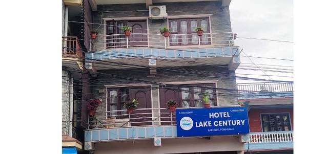 Hotel Lake Century — hotel in Pokhara