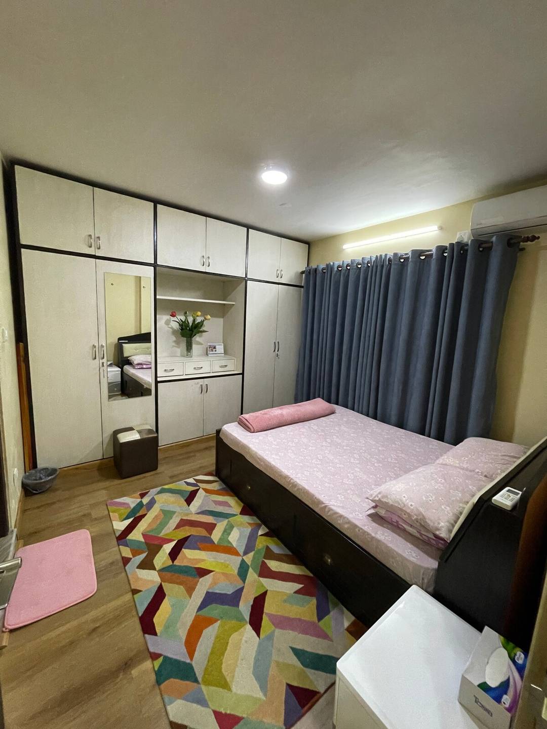 Lovely 2 Bedroom with open living room & kitchen — photo