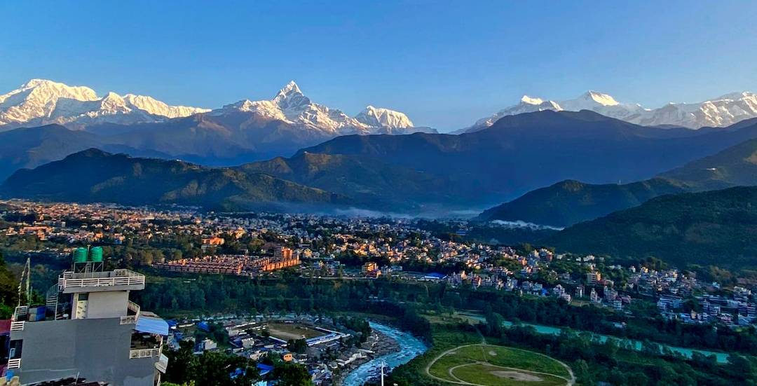 Hotel in Pokhara mountain site view room — photo