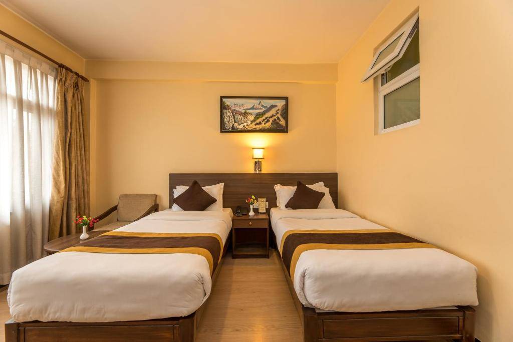 Twin room with balcony — photo