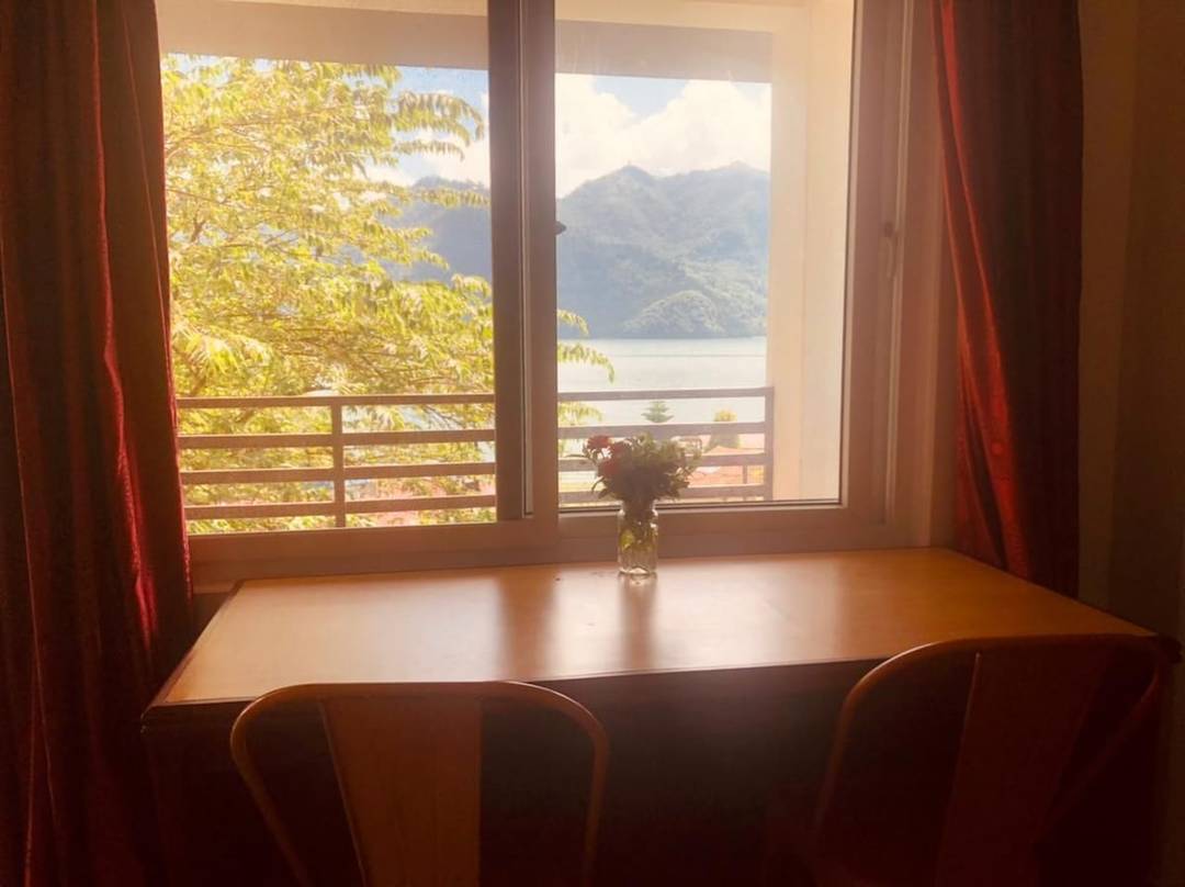 2-bedroom with amazing views over the lake A — photo