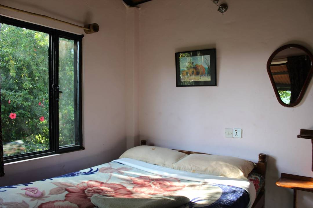 Room with Private Garden Surrounded by Nature — photo