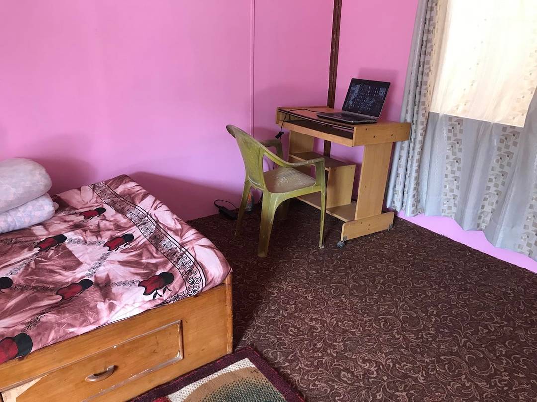 Lovely private room with free breakfast
