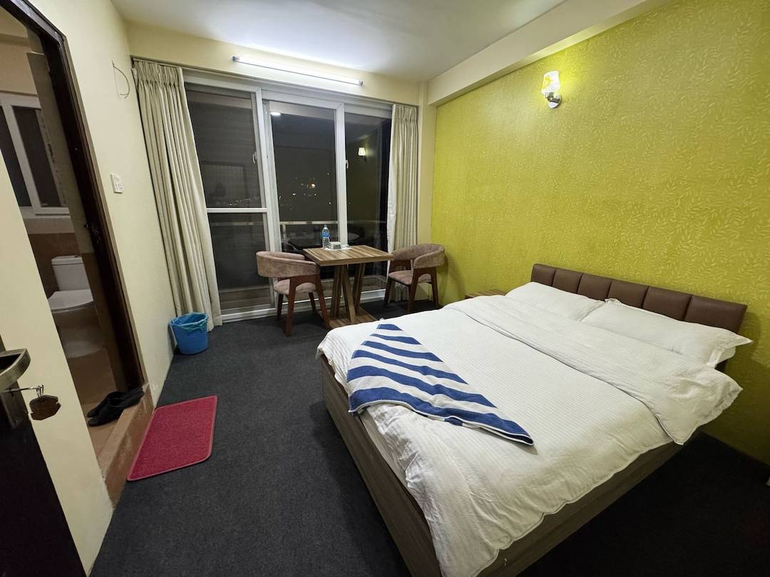 Serene & Homely Stay with Veg Cuisine"