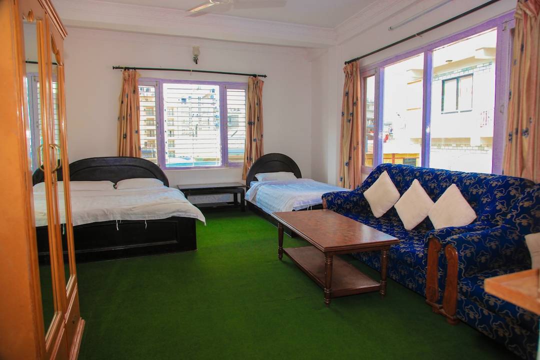 Giri Guest House — photo
