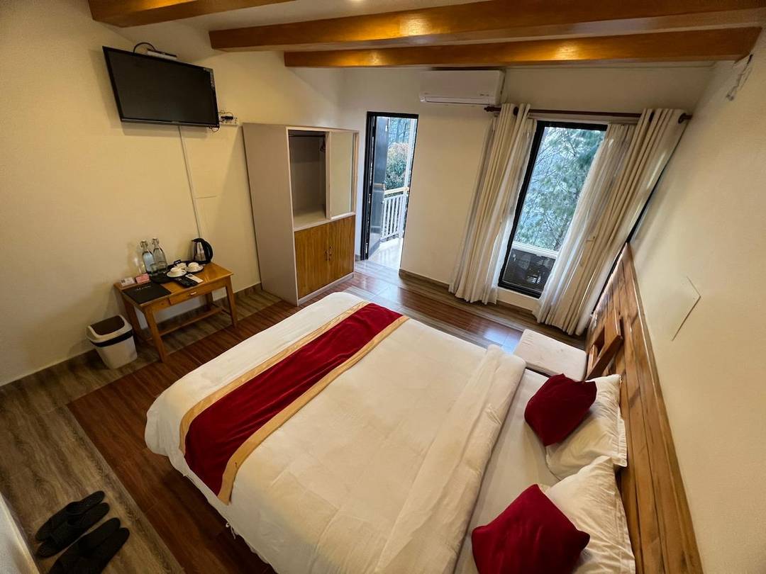 The Lapsi Tree Deluxe Room — photo