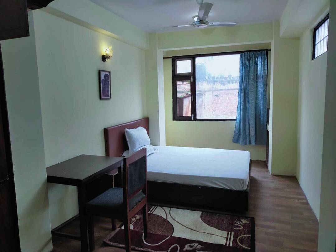 Private Rooms in Oldest Market — photo