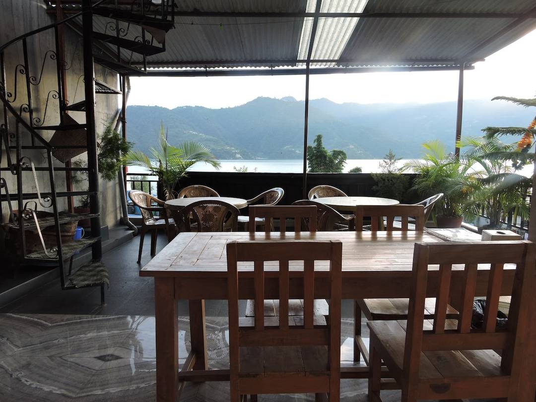 Rooftop two Bed Rooms with Lake View And a Terrace — photo
