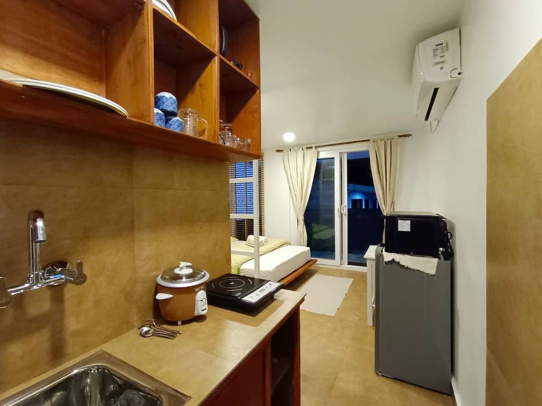 Modern Micro Studio | Private Ground Floor Comfort — photo