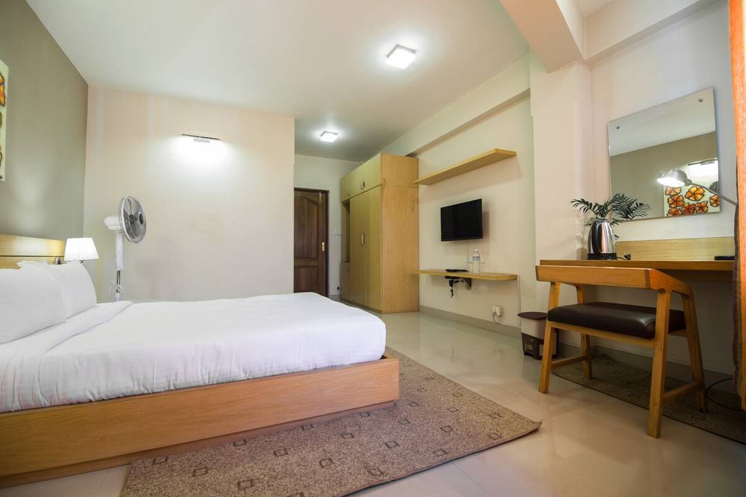 ROOM 102 - URBAN RETREAT STUDIO APARTMENT — photo