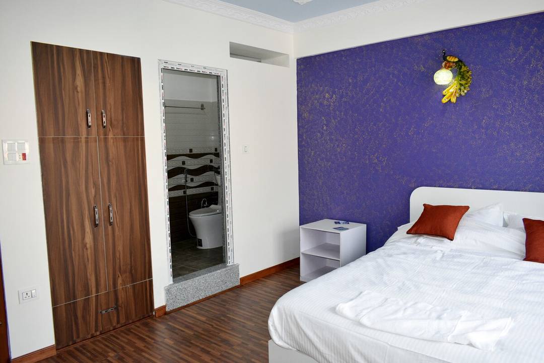 Top Room with City View — photo