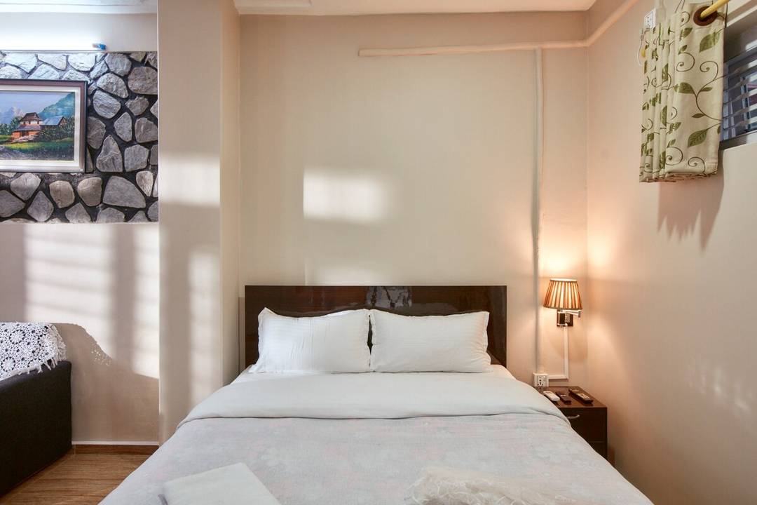 City Dweller's Studio Apartment — photo