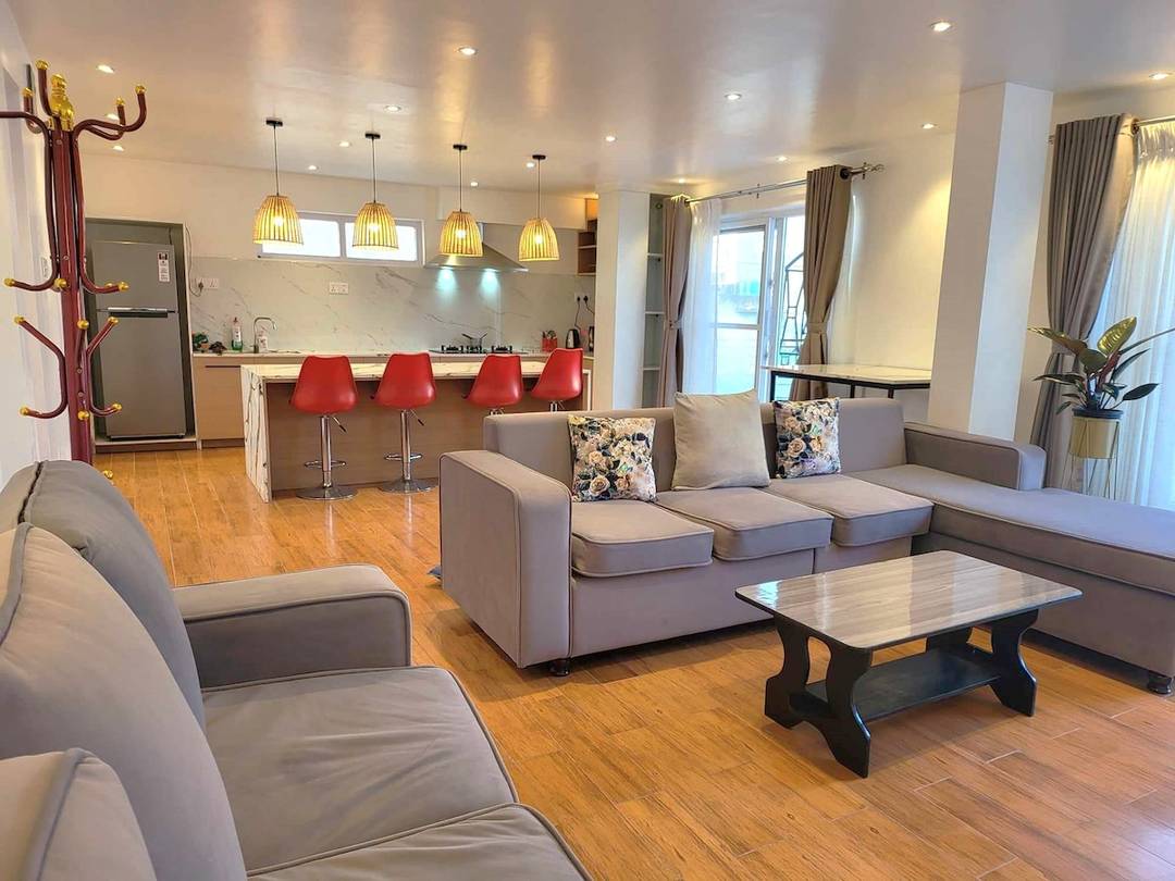 Penthouse Manjari 4