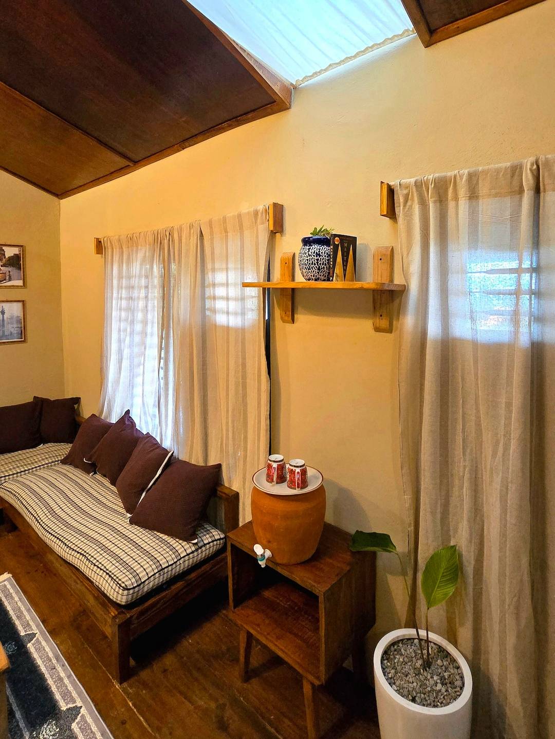 Cozy Studio Room w/ Backyard & Kitchen in Nagarkot — photo