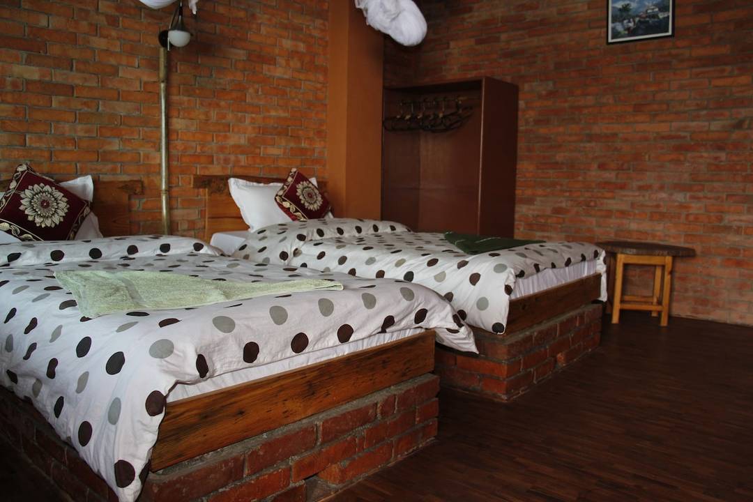 The Brahma Room: Beautiful Lakeview Private Room — photo