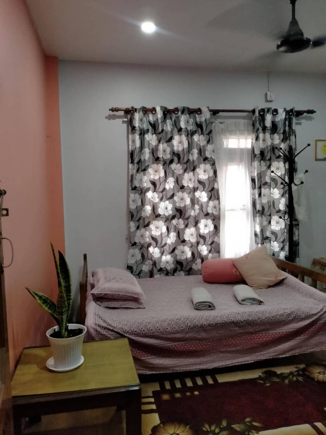 Peaceful and Homely 2 BHK, with attached kitchen