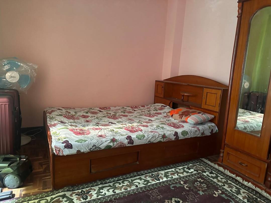 Home vibe, furnished room, kitchen, peaceful. — photo