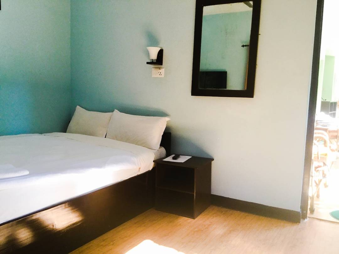 4) Yeti Guest House-ground floor-non ac — photo