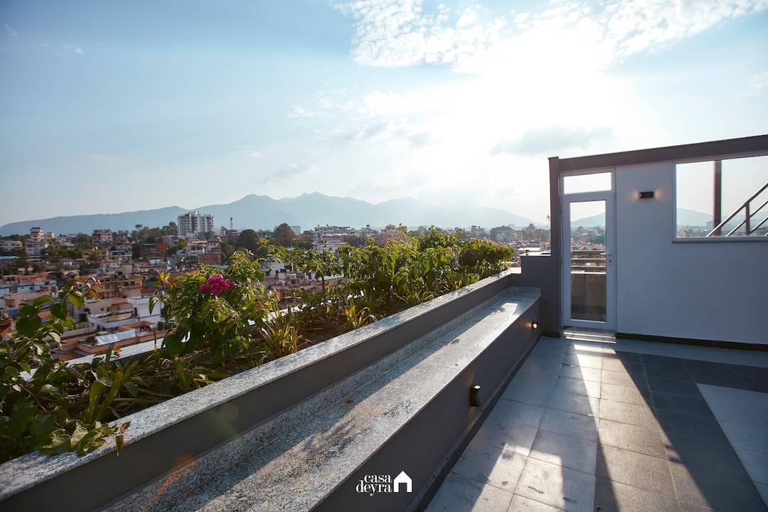 Garden Escape Studio Penthouse — photo