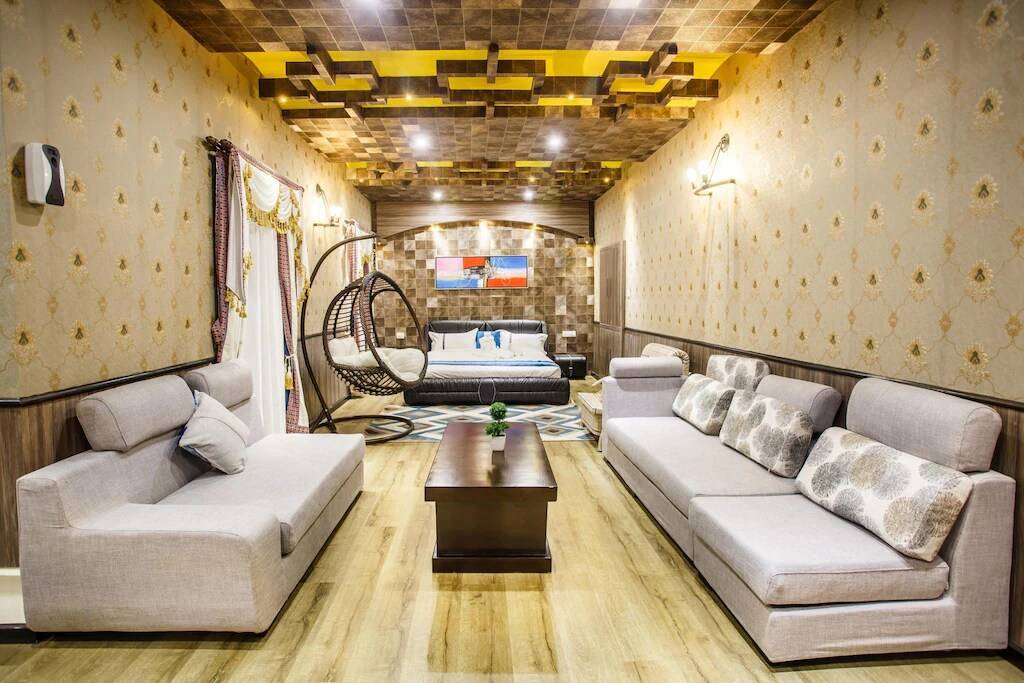 Royal Empire Boutique Hotel — photo