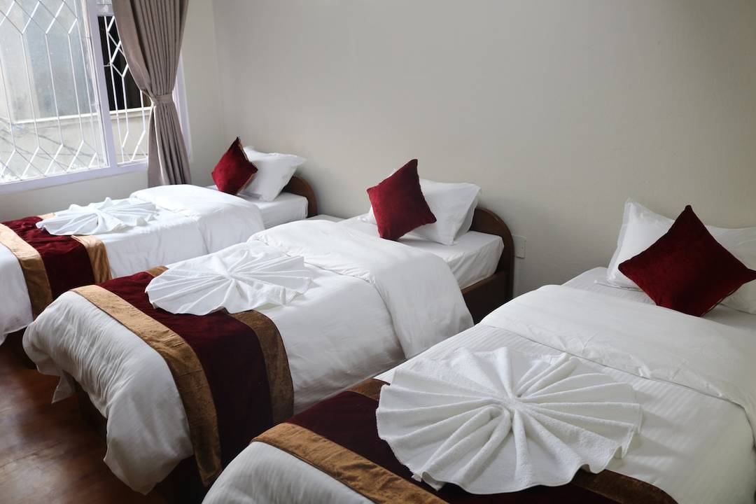 Triple Bed Room