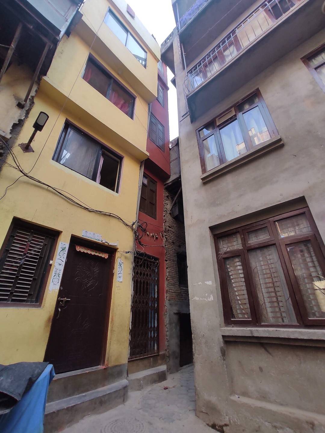 Experience beauty of 6ft home — photo